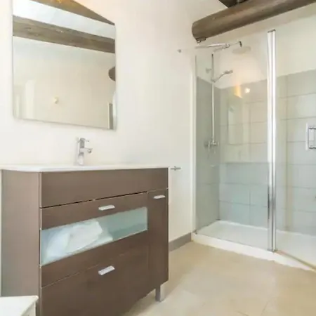 Casa Margarita, Casa Con Piscina En *